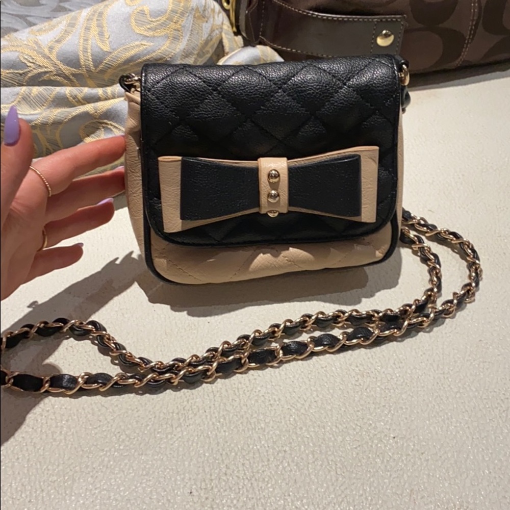 Crossbody bag